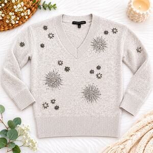 White House Black Market Snowflake Embellished V-Neck Sweater Gray Size MP